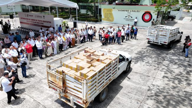 Inicia distribución de 3.2 millones de libros de texto gratuitos
