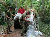 Colocan costalera en Jalapa