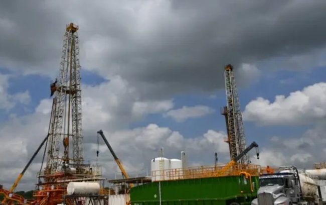 Posible fuga de mano calificada por adeudos de Pemex a los contratistas