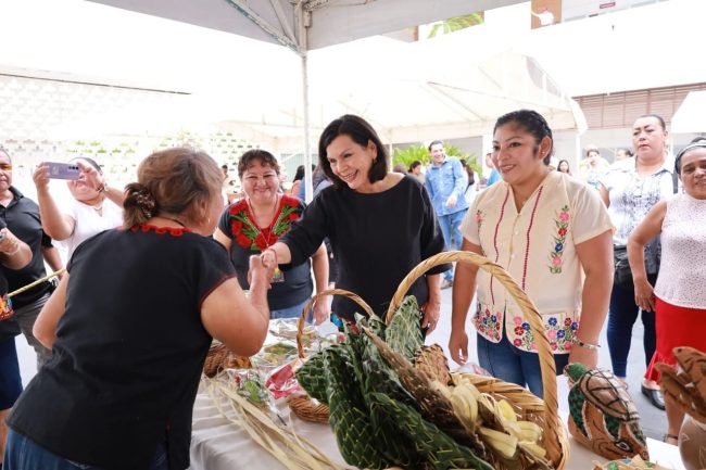 Fortalecen actividad artesanal en Centro
