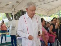 Reaparece AMLO en elección judicial; califica a Claudia Sheinbaum como “la mejor presidenta del mundo”