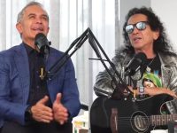 Alex Lora presenta canción en el podcast de Miguel Ángel Mancera