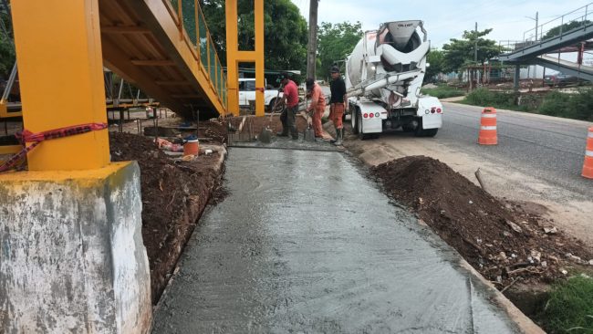 Cerrarán carretera por rehabilitación de puente peatonal en La Agraria