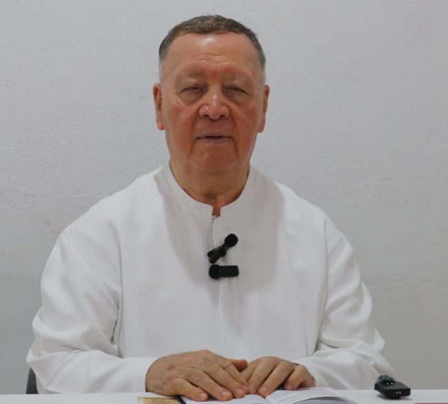 Salud del padre Héctor evoluciona; su recuperación es lenta: Denis Ochoa 