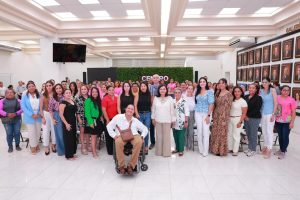 Prohíben pirotecnia y refuerzan inspecciones a carros alegóricos para desfile del 26 de abril.